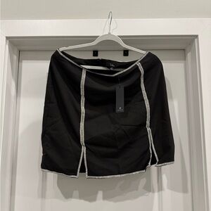 Lulu's Elegant Black Skirt with White Accents